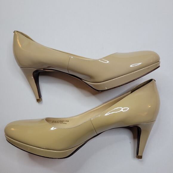 Cole Haan NikeAir Women's Nude Beige Patten Leather Pumps 3" Heel Size 9.5B - Picture 4 of 9
